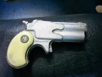 Toy pistol 1.webp