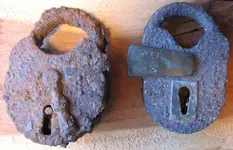 lock1and2.webp lock1and2.webp
