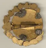 music pin back 001.webp