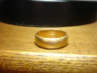 18K Ring Hallmark 003.webp