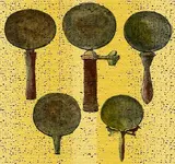 bronze-mirrors.webp