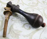 drop drawer pull.webp