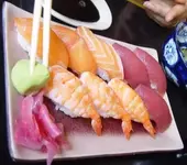 sushi-bar-sushi-thumb.webp