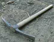 180px-Pickaxe.webp