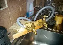 kitchen faucet.webp