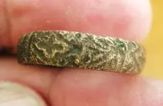 med ring 004.webp