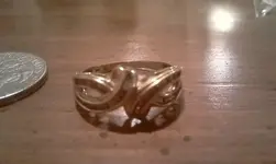 gold ring -1.webp