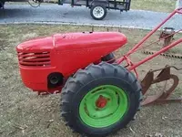 david-bradley-tractor-restored-late-1950s-1959_310297907932.webp