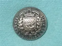 button crown shield sails.webp button crown shield sails.webp