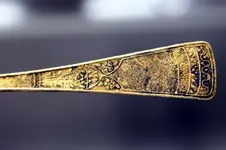 NH FINDS 06-05 010.webp