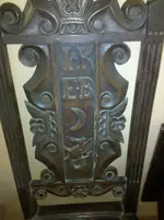 chair front.webp