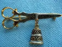 ScissorPinBrooch2.webp