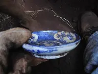 BOTTLE DIG 004.webp