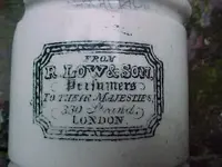 pot1.webp