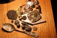NH FINDS 06-03 019.webp