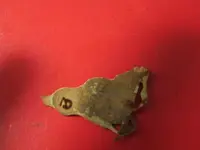 cornell and star button 002.webp