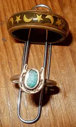 rings_close.webp