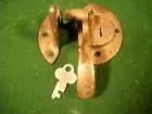 ice box latch w key.webp