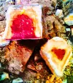 gold rocks2.webp