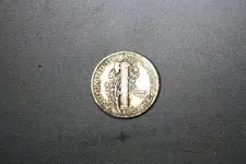 coins 005 (640x427).webp