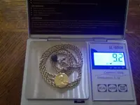 gold chain.webp