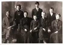 doran-gray-family.webp