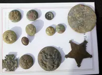 Buttons,badges.webp