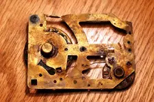 clock NH_FINDS_08-30_411[1].webp