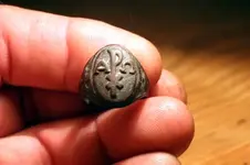 NH FINDS 10-26039.webp