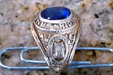 Morley_Field_Gold_Ring1_091011.webp