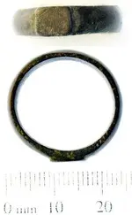 pas%20136%20finger%20ring[1].webp