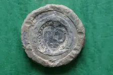 Lead plug front.webp