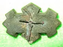 cross pin..webp