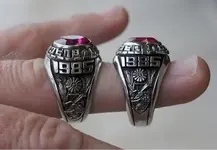 steve howardmeettwinrings.webp
