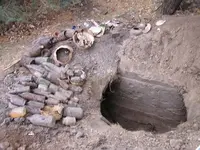 the hole002.webp