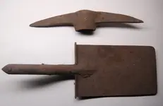 pick shovel 001.webp