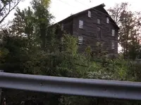 Colonial cabin.webp
