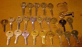 car & lock keys.webp
