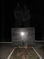 памятник2.webp