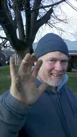 2011-12-18_13-08-30_192[1]Jim and  ring.webp