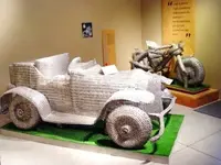 The-Mind-Blowing-Pull-Tab-Sculptures-of-Herman-Divers-003.webp