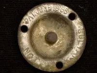 sultan button back.webp