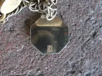 gold 002.webp