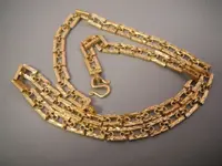 rubytuesdays 24k necklace.webp