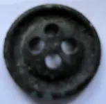 hole buttons 003_crop.webp