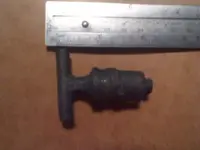 lead T plug.webp