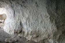 cave in aravaipa.webp