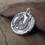 horseshoe pendant.webp