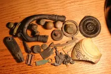 NH FINDS 04-10 028.webp