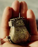 Brass container.webp Brass container.webp
